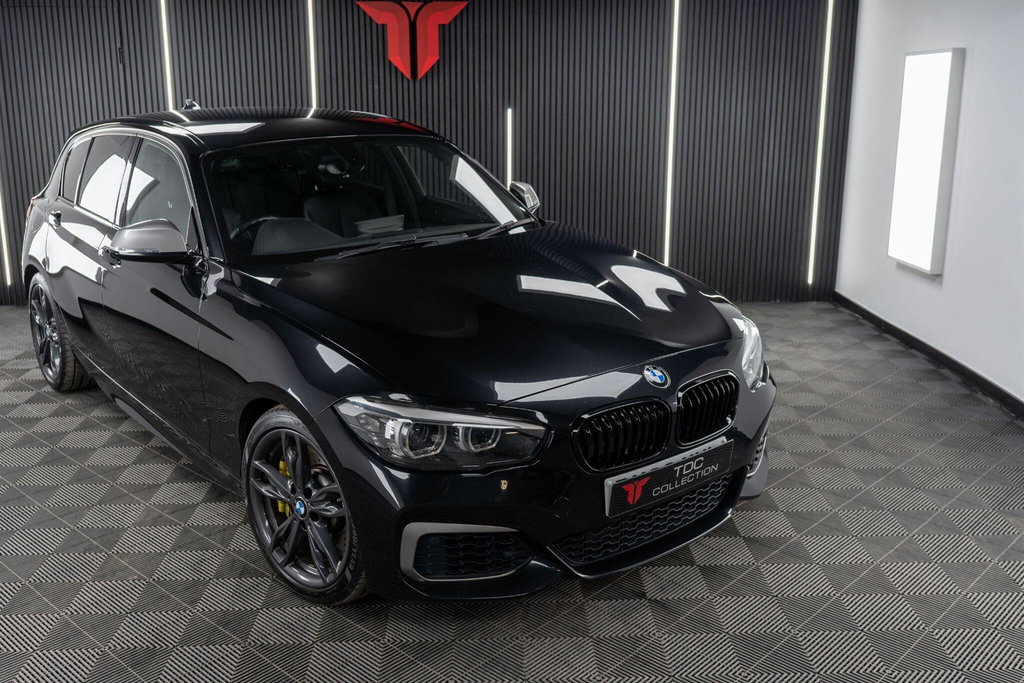 BMW 1 Series M140i Shadow Edition Step Black #13