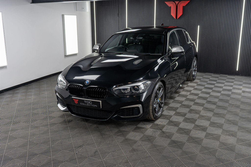 BMW 1 Series M140i Shadow Edition Step Black #17