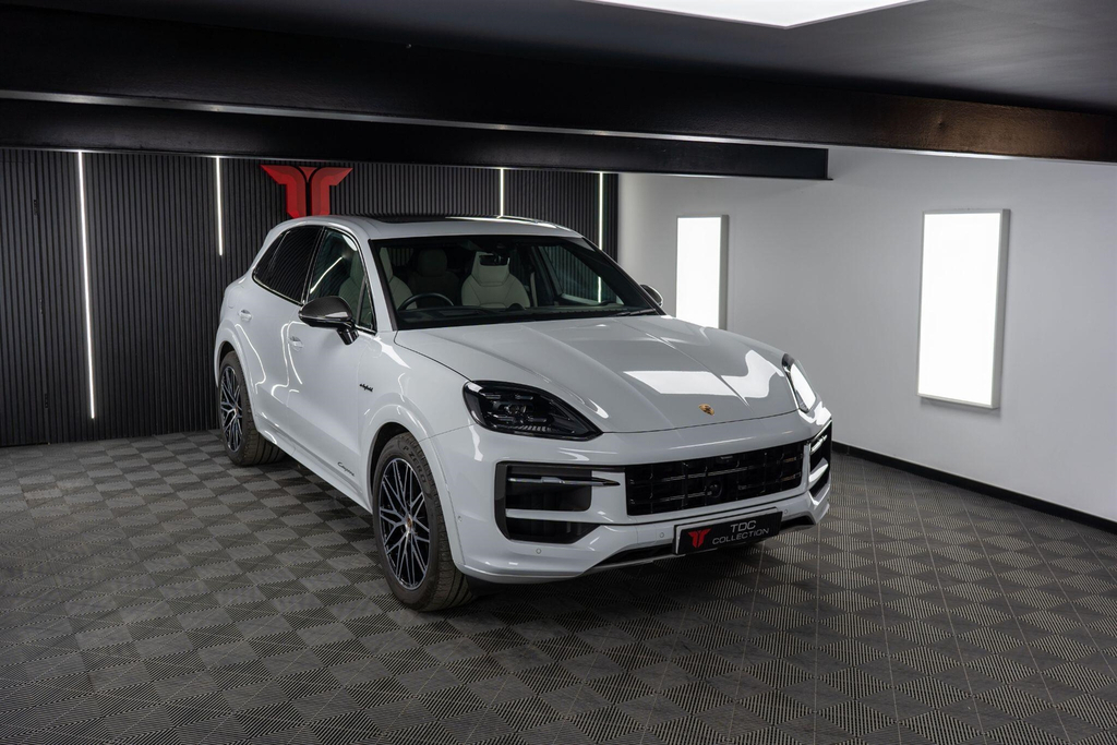 Porsche Cayenne Suv White