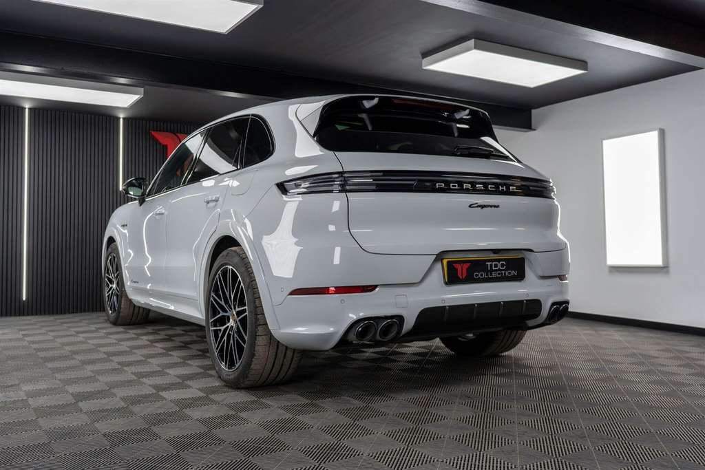 Porsche Cayenne Suv White #5