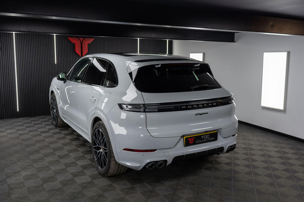 Porsche Cayenne Suv White #2