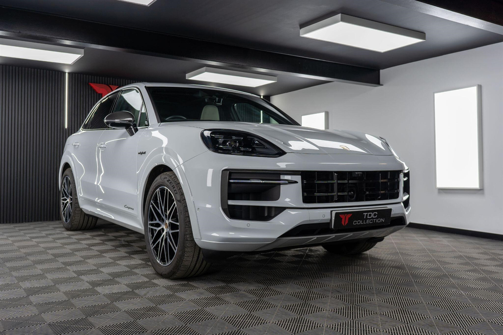 Porsche Cayenne Suv White #6