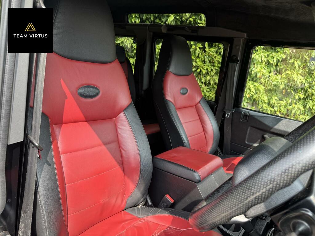 Land Rover Defender 110 2.2 Tdci Xs Station Wagon Double Cab Ma YS65ZYK Black #2