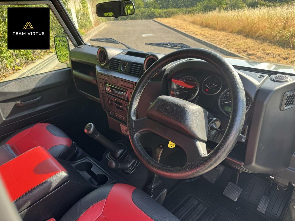 Land Rover Defender 90 Xs Grey #2