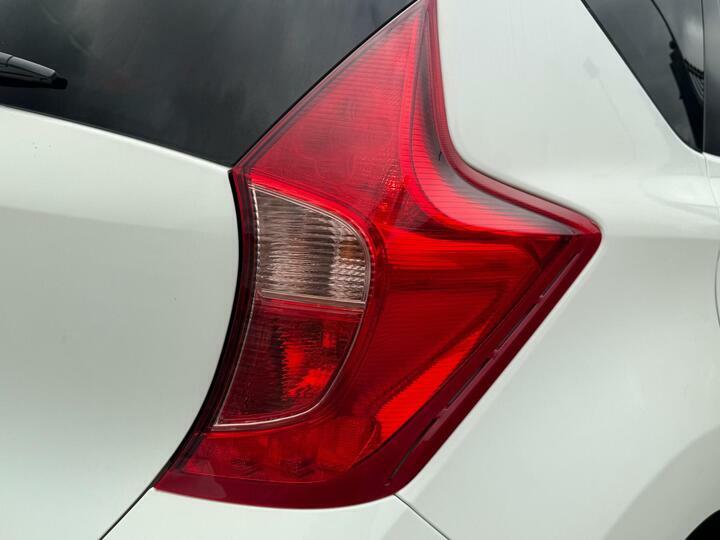 Nissan Note Hatchback 1.5 Dci Tekna Euro 5 Ss 201414 White #16