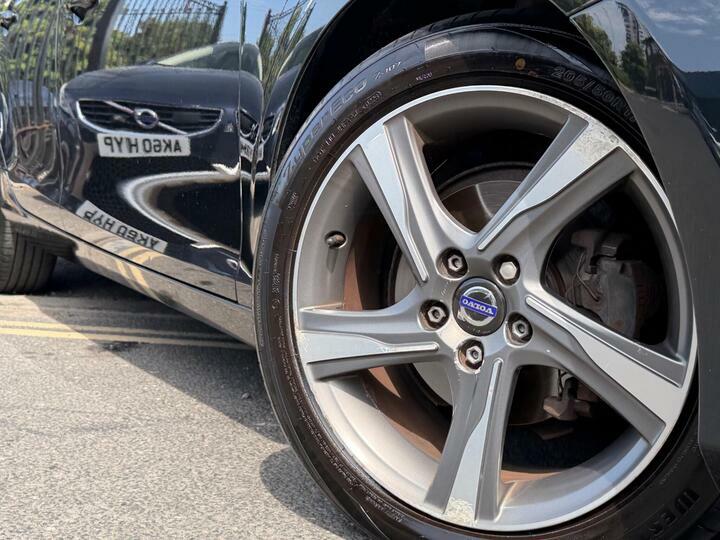 Volvo V40 T3 R-design Nav Blue #18