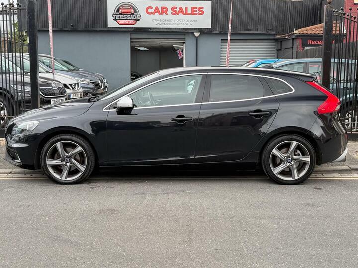 Volvo V40 1.6 D2 R-design Euro 5 Ss Black #3