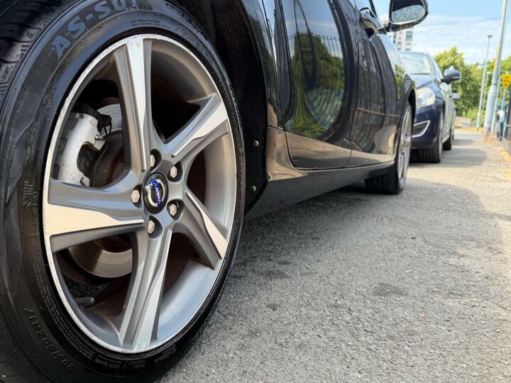 Volvo V40 T3 R-design Nav Blue #22