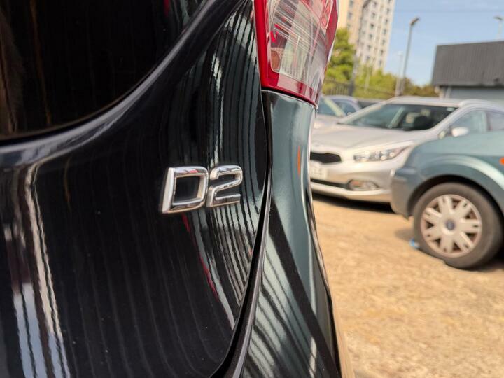 Volvo V40 T3 R-design Nav Blue #42