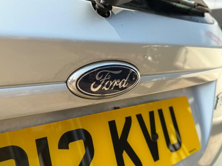 Ford Fiesta 1.6 Tdci Econetic Dpf Titanium Silver #42