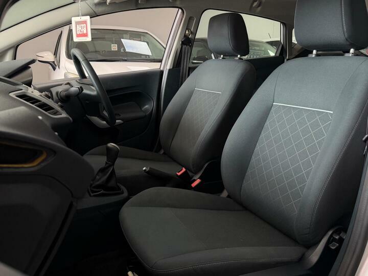 Ford Fiesta 1.6 Tdci Econetic Dpf Titanium Silver #34