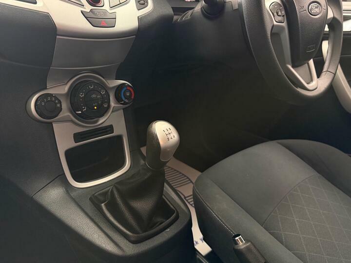 Ford Fiesta 1.6 Tdci Econetic Dpf Titanium Silver #11
