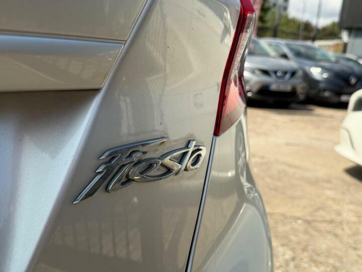 Ford Fiesta 1.6 Tdci Econetic Dpf Titanium Silver #41