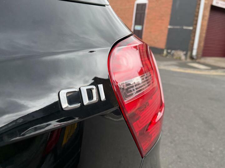 Mercedes-Benz A Class Hatchback 2.1 A220 Cdi Amg Night Edition 7G-dct White #29