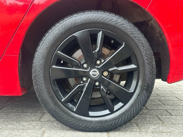 Nissan Leaf Acenta Hatchback SO68ZWG Red #3