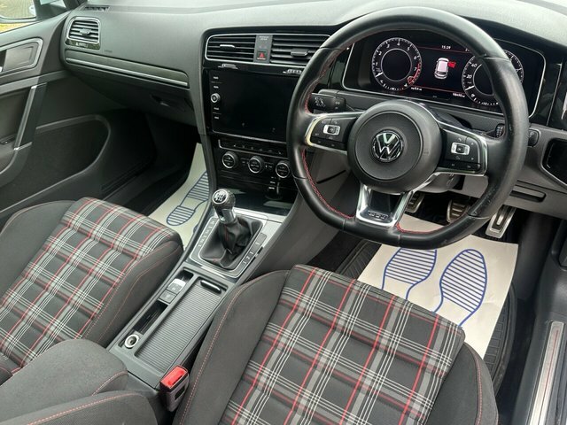Volkswagen Golf Tsi Bluemotion Tech Gti YL67NGJ Silver #2