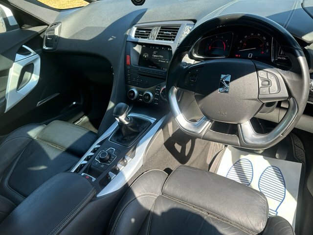 Citroen DS5 Hdi Dsport Hatchback White #3