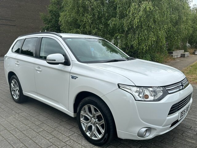 Mitsubishi Outlander 12Kwh Gx3h Suv White #4