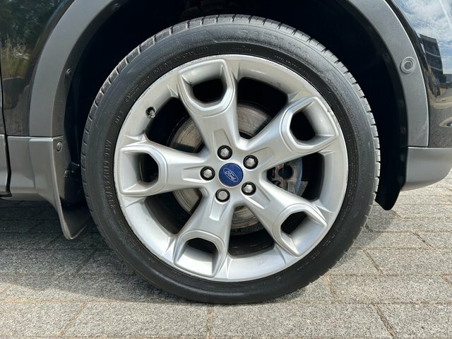 Ford Kuga Tdci Titanium Suv Black #2