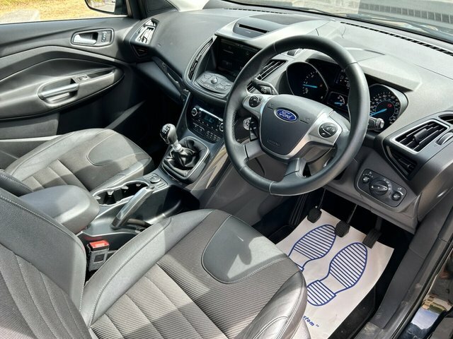 Ford Kuga Tdci Titanium Suv Black #4