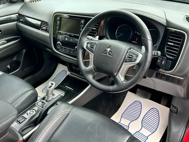 Mitsubishi Outlander 12Kwh Gx4h Suv YS65YHF Red #2
