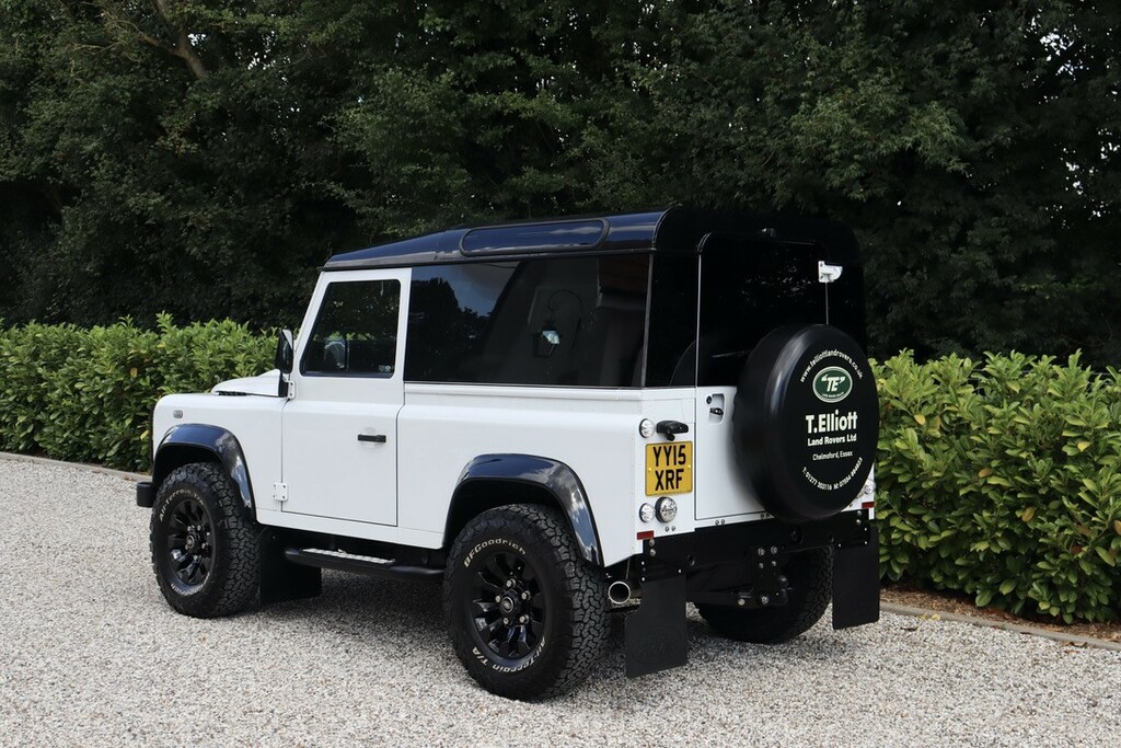 Land Rover Defender 90 90 2.2 Tdci County Station Wagon Green #21
