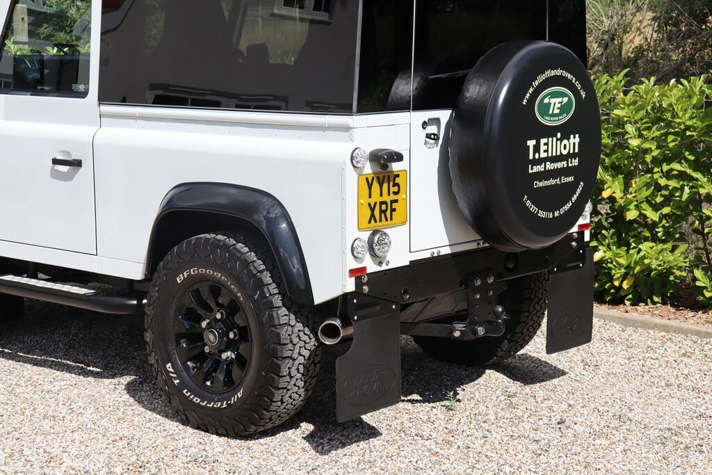 Land Rover Defender 90 90 2.2 Tdci County Station Wagon Green #16