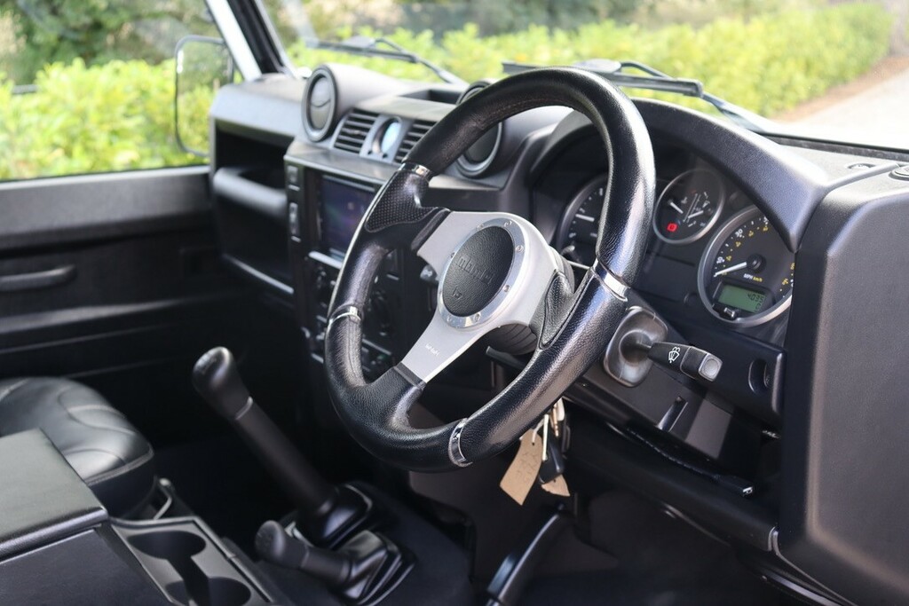 Land Rover Defender 90 90 2.2 Tdci County Station Wagon Green #22