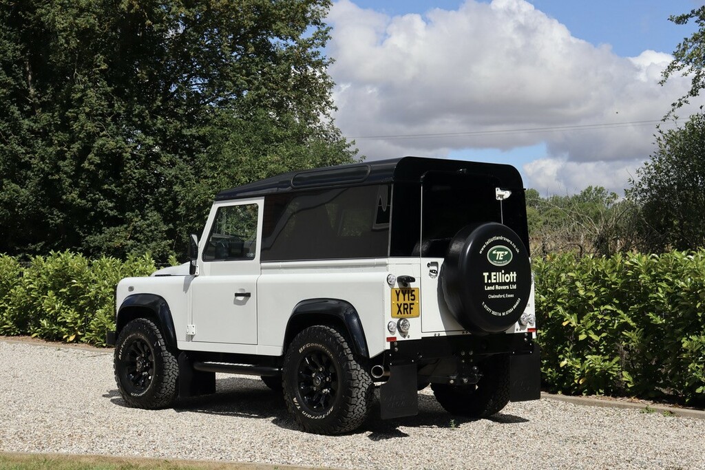 Land Rover Defender 90 90 2.2 Tdci County Station Wagon Green #15