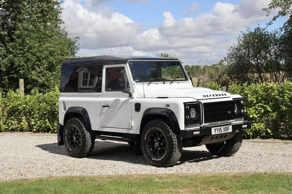 Land Rover Defender 90 90 2.2 Tdci County Station Wagon Green #26