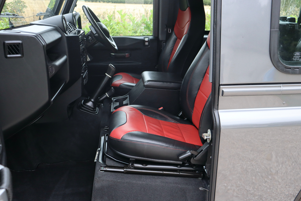 Land Rover Defender 90 90 2.2 Tdci Adventure Station Wagon  #6