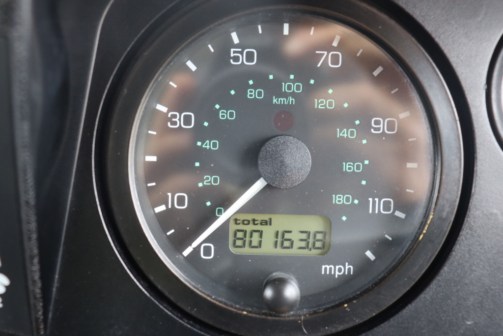 Land Rover Defender 90 2.5L Null Black #11