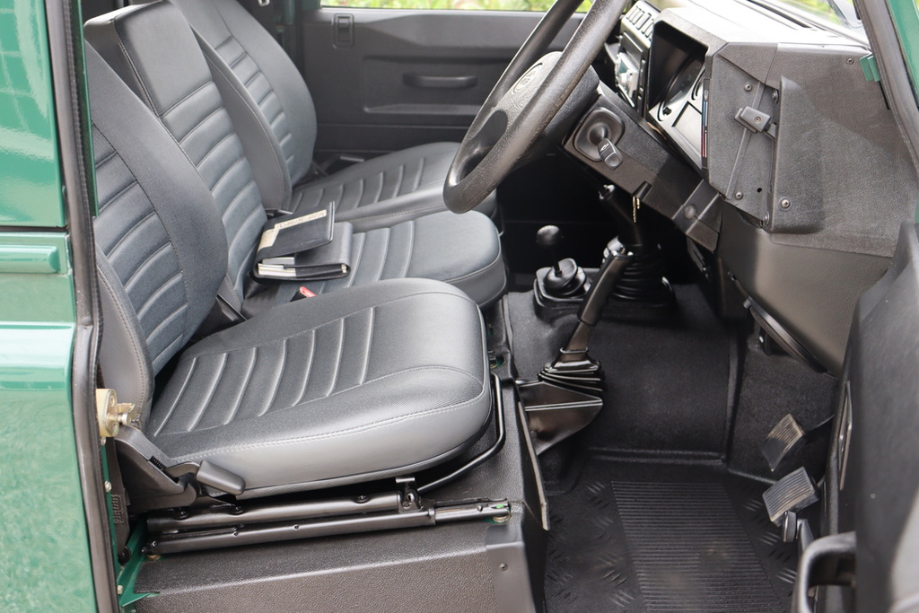 Land Rover Defender 90 90 2.5 Td5 Hard Top 7 Seater  #5