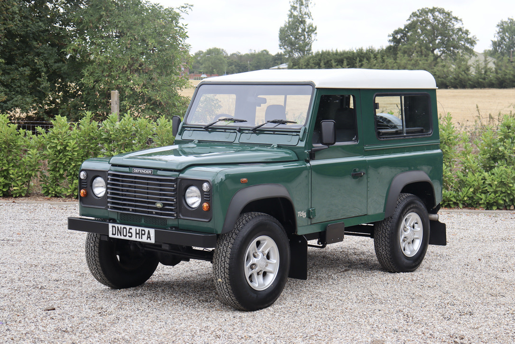 Land Rover Defender 90 90 2.5 Td5 Hard Top 7 Seater  #2
