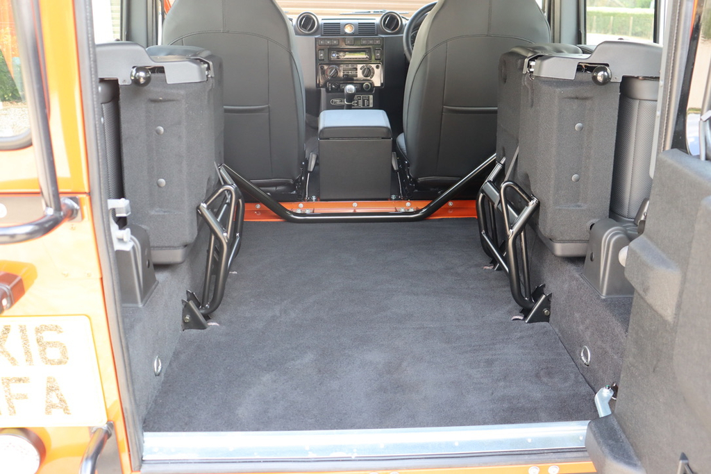 Land Rover Defender 90 Defender 90 Adventure Td Orange #7