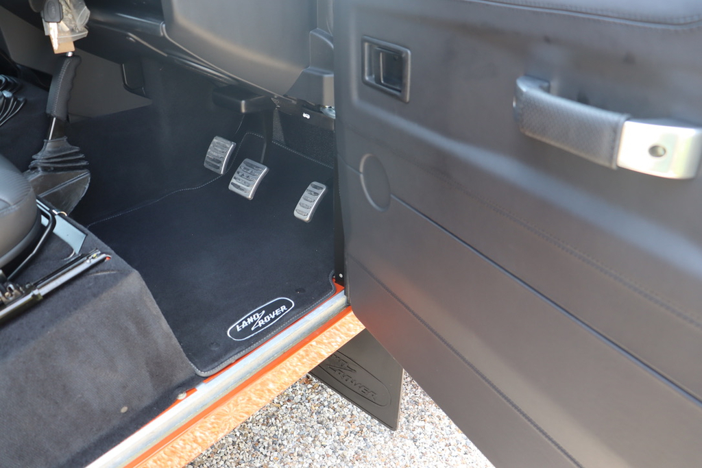 Land Rover Defender 90 Defender 90 Adventure Td Orange #33