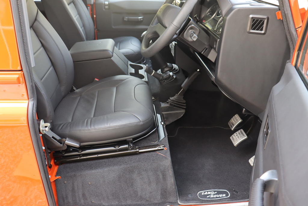 Land Rover Defender 90 90 2.2 Tdci Adventure Station Wagon  #5