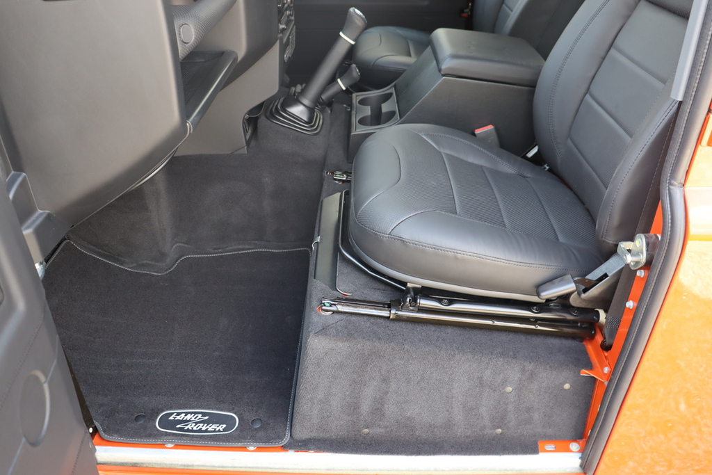 Land Rover Defender 90 90 2.2 Tdci Adventure Station Wagon  #6
