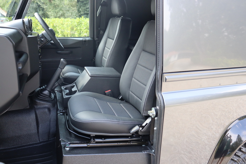 Land Rover Defender 90 90 2.2 Tdci Hard Top Xs  #6