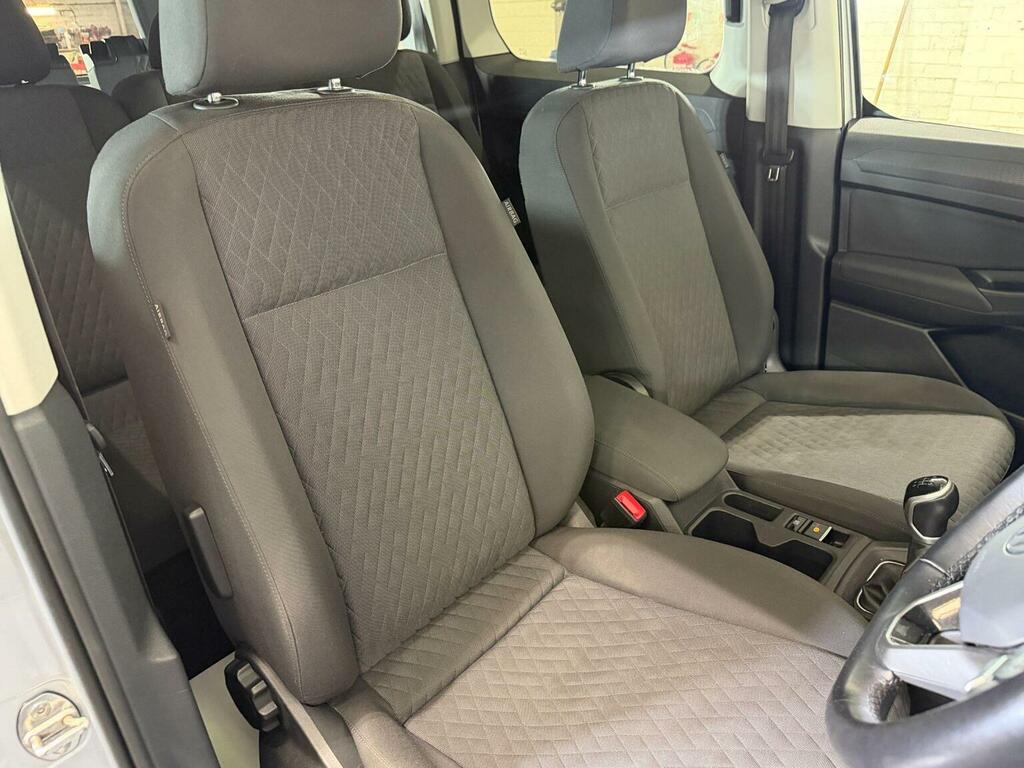 Volkswagen Caddy Maxi Life Mpv Grey #20