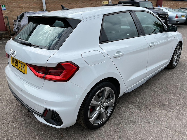 Audi A1 2.0 Tfsi 40 S Line Competition Sportback S Tronic  #3