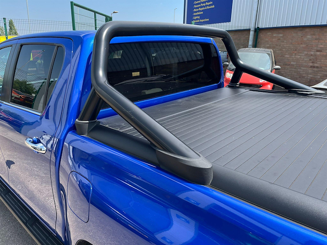 Toyota HILUX 2.8 D-4d Invincible Pickup Double Cab M  #5