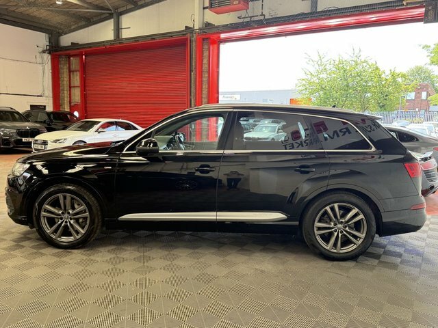 Audi Q7 Automatic Black #5