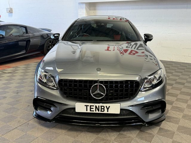 Mercedes-Benz E Class E 300 Amg Line Premium Plus Grey