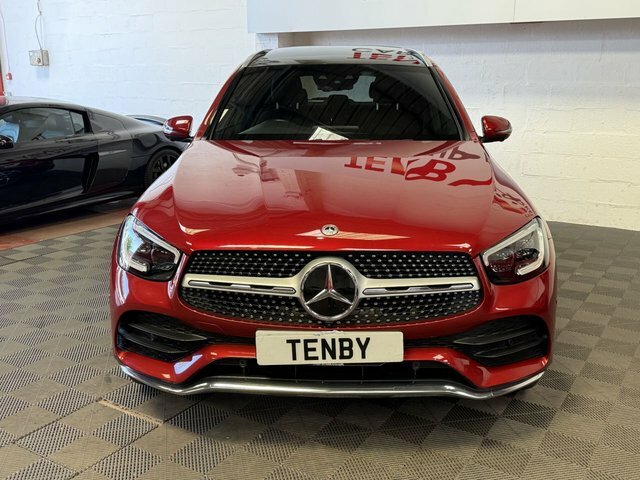 Mercedes-Benz GLC Class Glc 300 Amg Line Premium D 4Matic Red #2