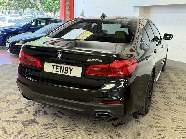 BMW 5 Series Automatic Black #5