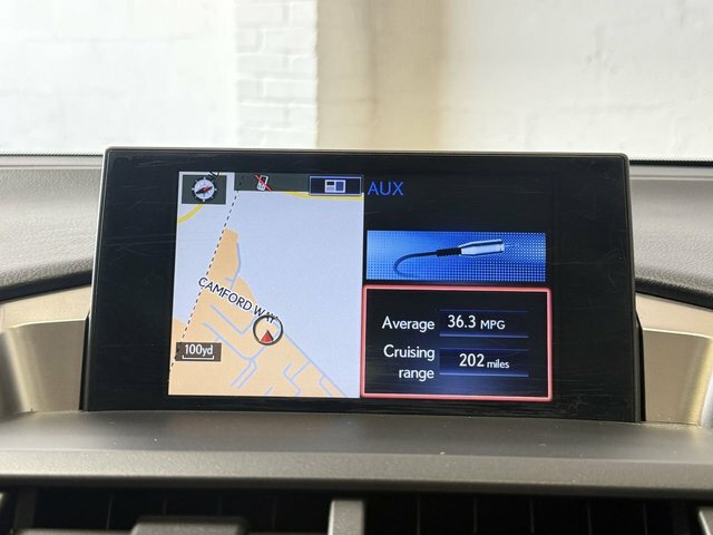 Lexus NX 300H 2.5 Se E-cvt 4Wd Black #40