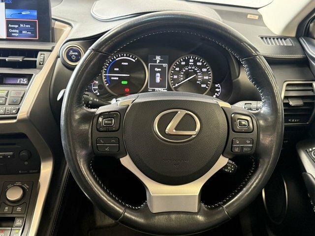 Lexus NX 300H 2.5 Se E-cvt 4Wd Black #31