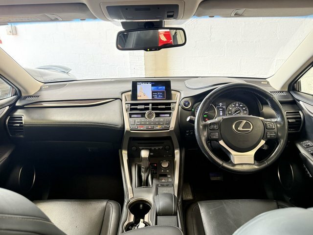 Lexus NX 300H 2.5 Se E-cvt 4Wd Black #29