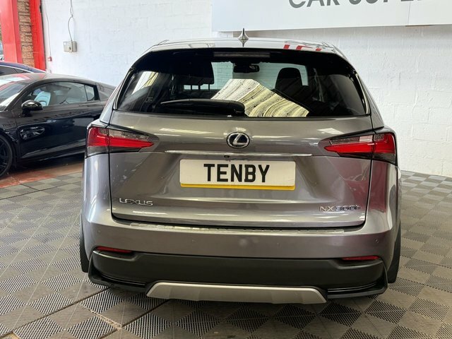 Lexus NX 300H 2.5 Se E-cvt 4Wd Black #7
